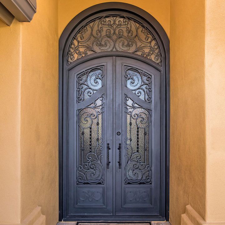 What Does Your Front Door Style Say About You? – Monumental