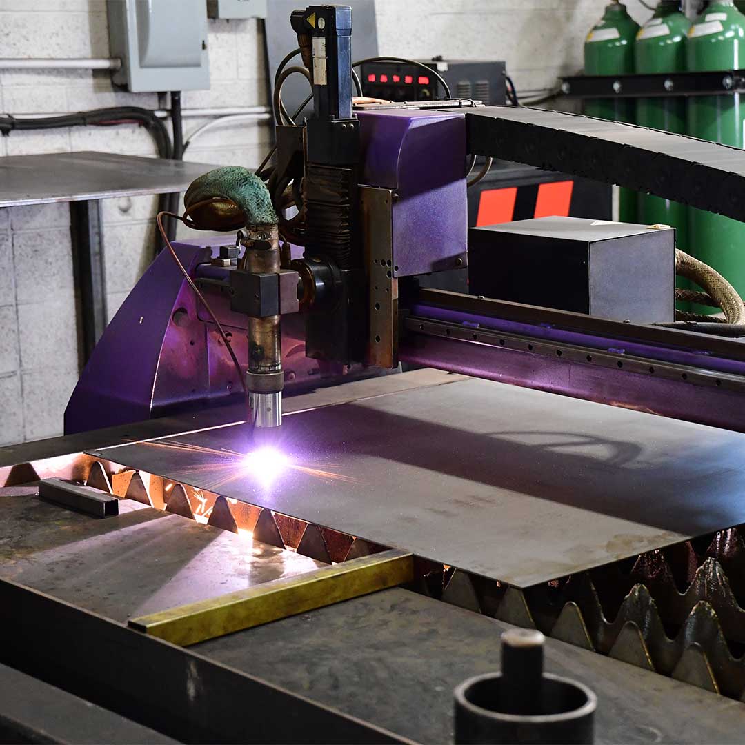 plasma machine cutting iron